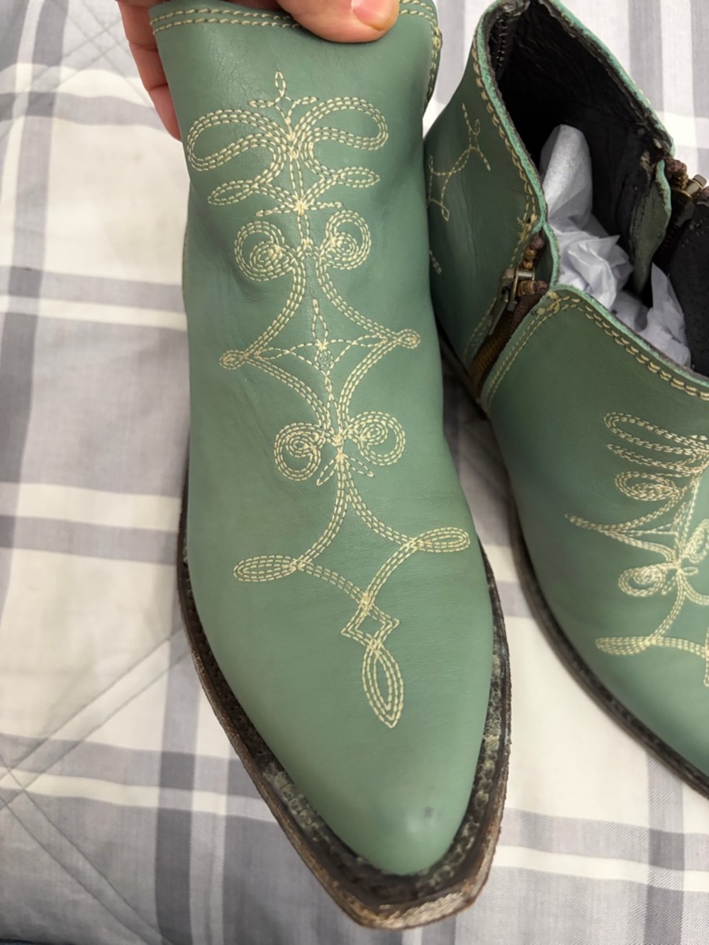 Liberty Black Women's Green mint Embroidered Leather Ankle Boots size 8.5 - Picture 2 of 10